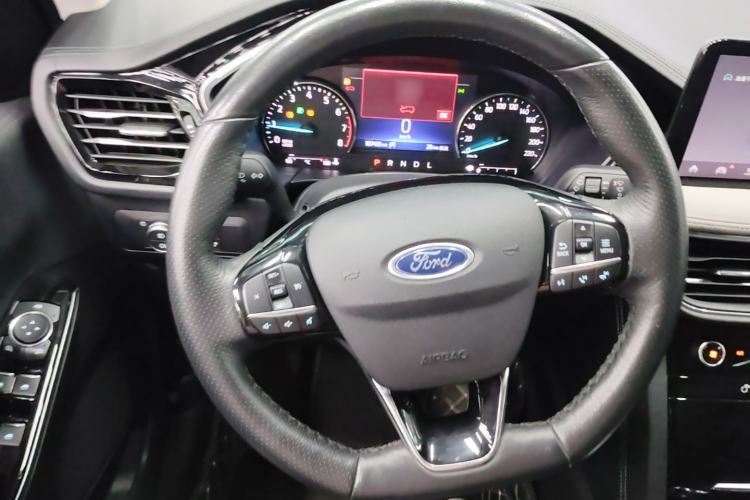 Used Ford Escape 2020 EcoBoost 245 Two-Wheel-Drive Titanium Edition Steering Wheel