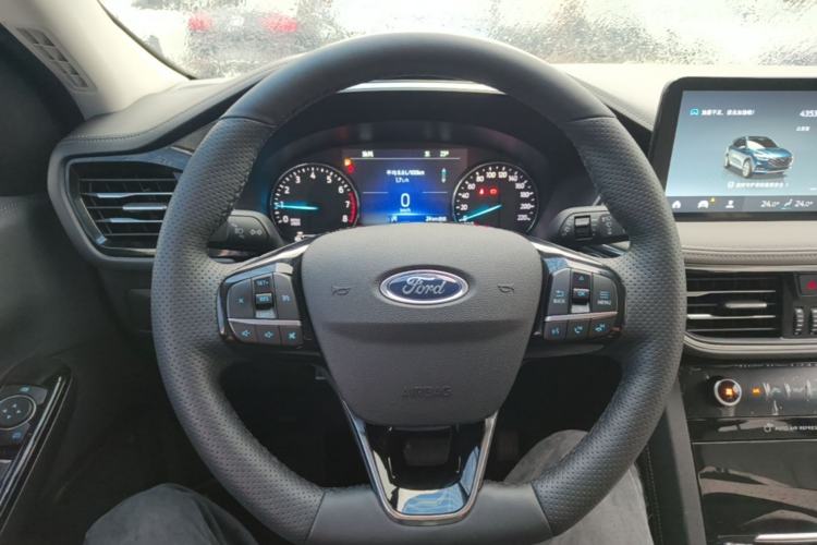 Used Ford Escape 2020 EcoBoost 245 Two-Wheel-Drive Titanium Edition Steering Wheel