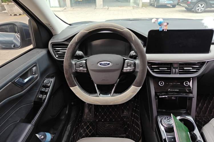 Used Ford Escape 2020 EcoBoost 245 Two-Wheel Drive Smart & Enjoyment Model Steering Wheel