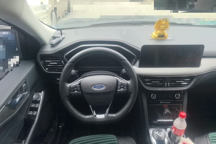 Used Ford Escape 2020 EcoBoost 245 Four-Wheel Drive Luxury Edition Steering Wheel