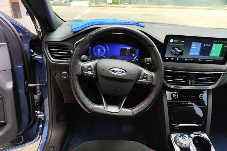 Used Ford Escape 2020 EcoBoost 245 Four-Wheel Drive ST-LINE Deluxe Edition Steering Wheel
