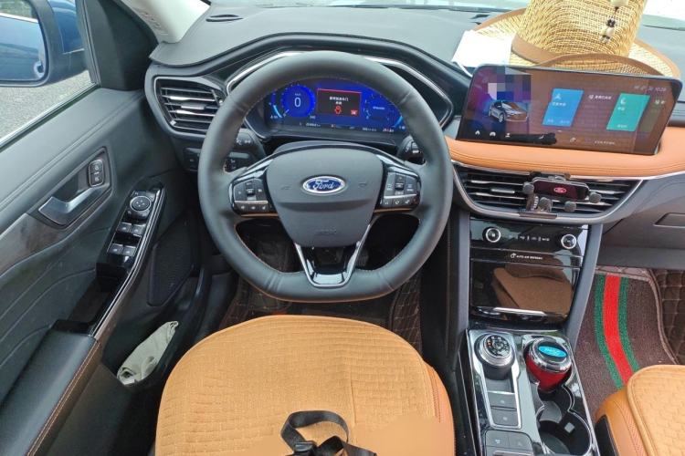 Used Ford Escape 2020 EcoBoost 245 Four-Wheel Drive Luxury Edition Steering Wheel