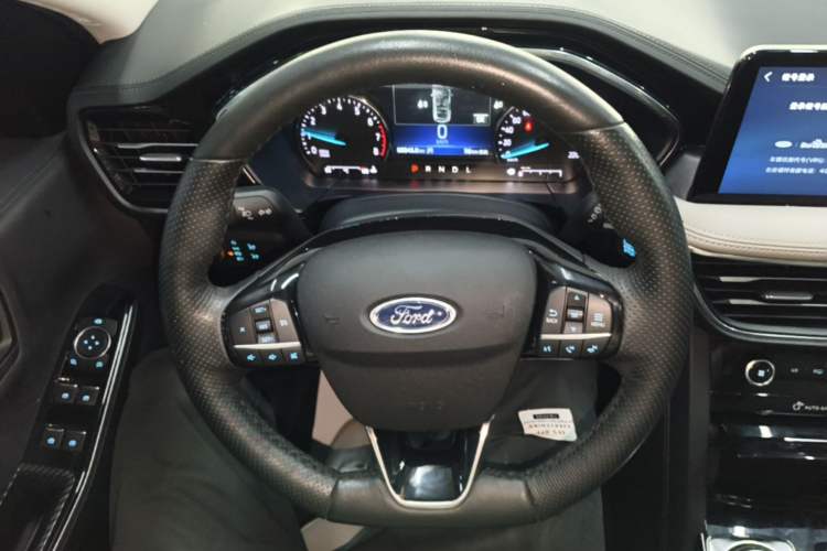 Used Ford Escape 2020 EcoBoost 245 Two-Wheel-Drive Titanium Edition Steering Wheel