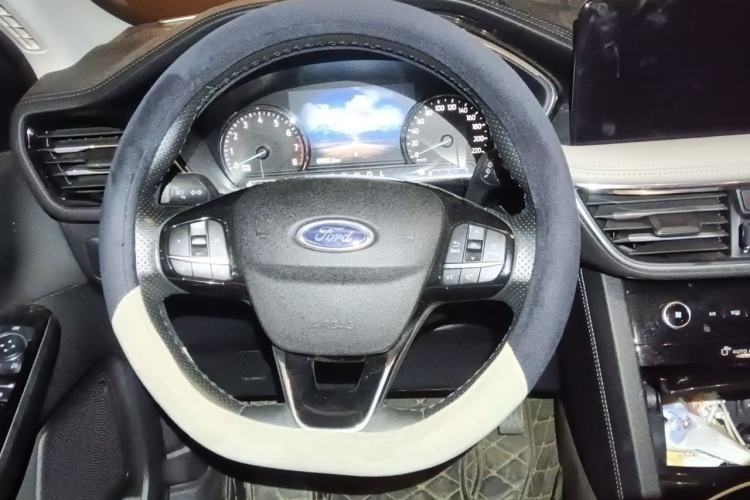 Used Ford Escape 2020 EcoBoost 245 Two-Wheel-Drive Titanium Edition Steering Wheel