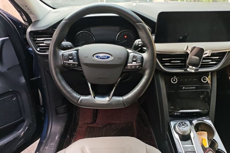 Used Ford Escape 2020 EcoBoost 245 Two-Wheel-Drive Titanium Edition Steering Wheel
