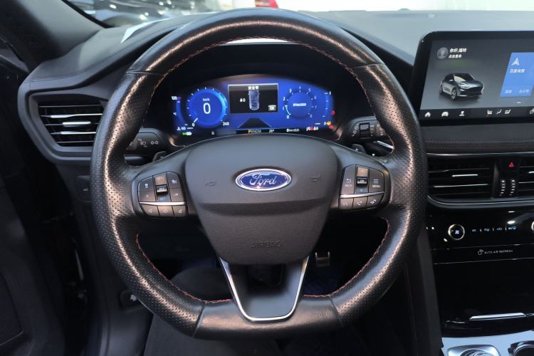 Used Ford Escape 2020 EcoBoost 245 Four-Wheel Drive ST-LINE Deluxe Edition Steering Wheel