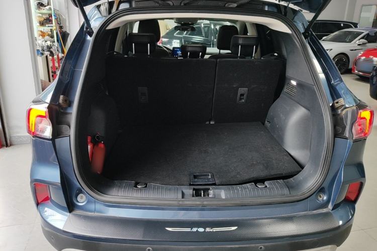 Used Ford Escape 2020 EcoBoost 245 Four-Wheel Drive ST-LINE Deluxe Edition Trunk