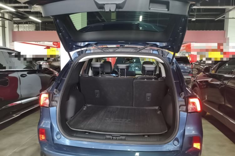Used Ford Escape 2020 EcoBoost 245 Two-Wheel-Drive Titanium Edition Trunk