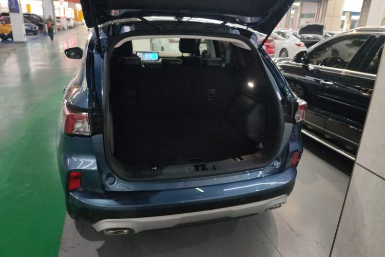 Used Ford Escape 2020 EcoBoost 245 Two-Wheel-Drive Titanium Edition Trunk