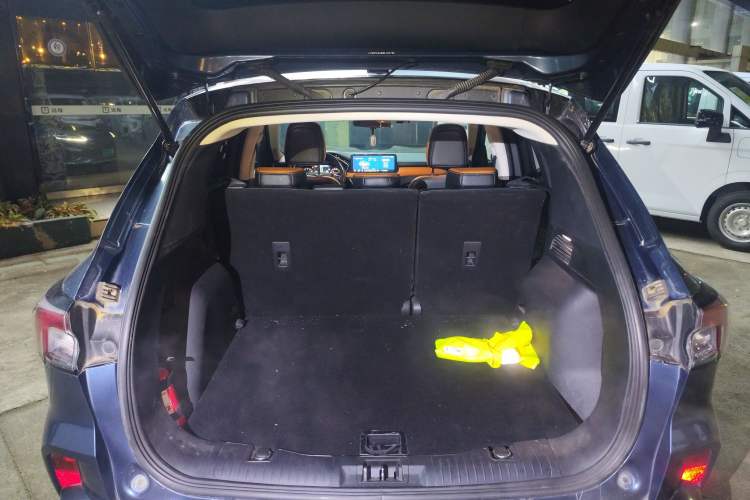 Used Ford Escape 2020 EcoBoost 245 Two-Wheel-Drive Titanium Edition Trunk