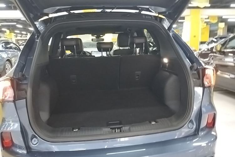 Used Ford Escape 2020 EcoBoost 245 Four-Wheel Drive ST-LINE Deluxe Edition Trunk