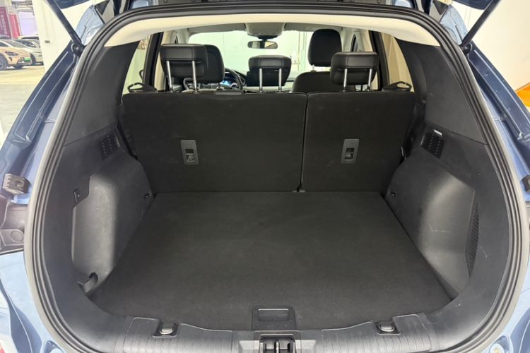 Used Ford Escape 2020 EcoBoost 245 Two-Wheel-Drive Comfort Edition Trunk