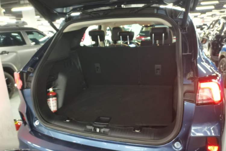 Used Ford Escape 2020 EcoBoost 245 Two-Wheel Drive Smart & Enjoyment Model Trunk