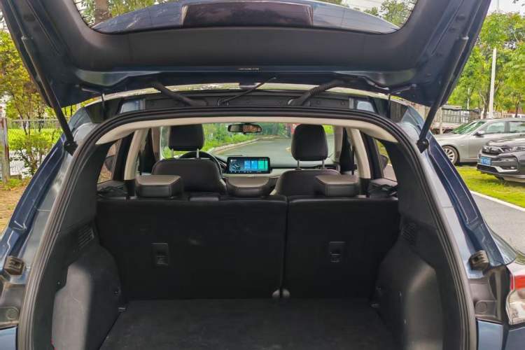 Used Ford Escape 2020 EcoBoost 245 Two-Wheel Drive Smart & Enjoyment Model Trunk