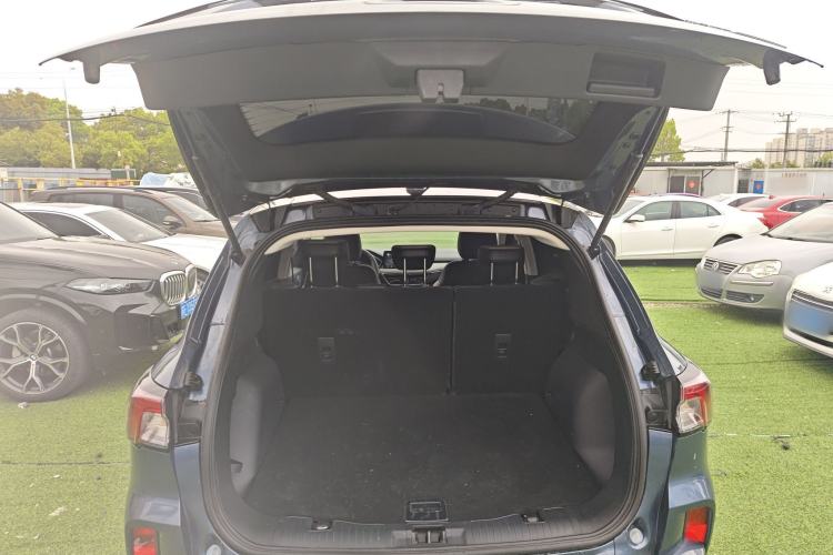 Used Ford Escape 2020 EcoBoost 245 Two-Wheel-Drive Titanium Edition Trunk
