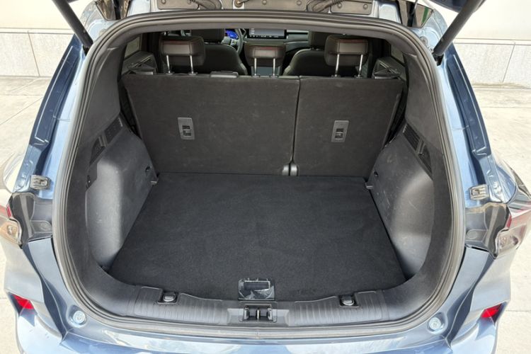 Used Ford Escape 2020 EcoBoost 245 Four-Wheel Drive ST-LINE Deluxe Edition Trunk