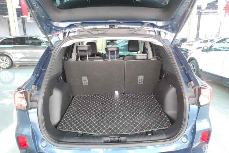 Used Ford Escape 2020 EcoBoost 245 Two-Wheel-Drive Titanium Edition Trunk