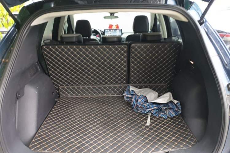 Used Ford Escape 2020 EcoBoost 245 Two-Wheel-Drive Comfort Edition Trunk