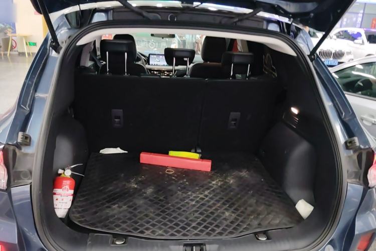 Used Ford Escape 2020 EcoBoost 245 Two-Wheel-Drive Titanium Edition Trunk