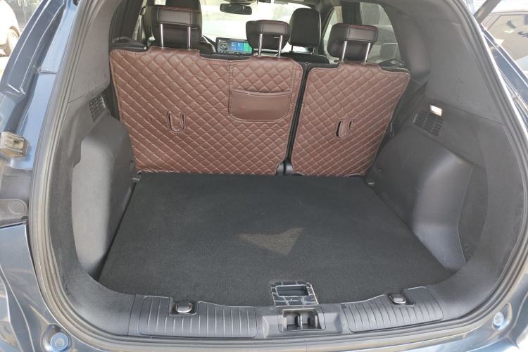 Used Ford Escape 2020 EcoBoost 245 Four-Wheel Drive ST-LINE Deluxe Edition Trunk