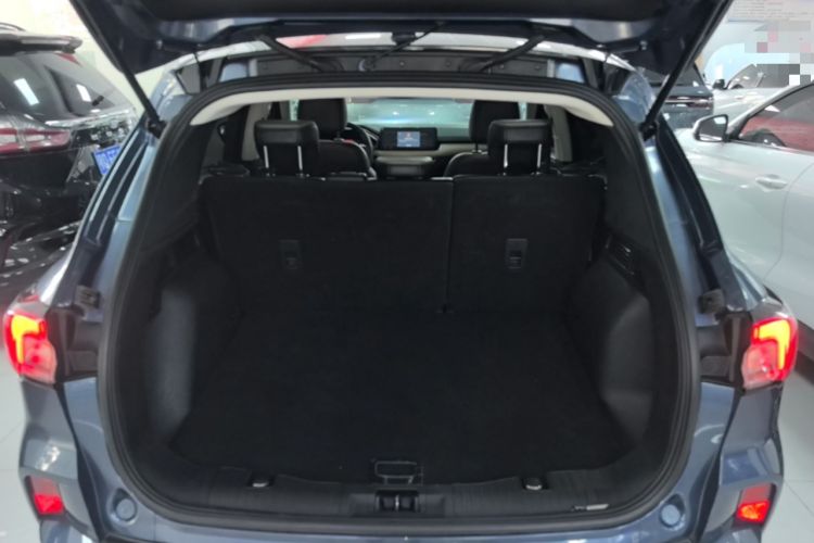 Used Ford Escape 2020 EcoBoost 245 Two-Wheel Drive Smart & Enjoyment Model Trunk