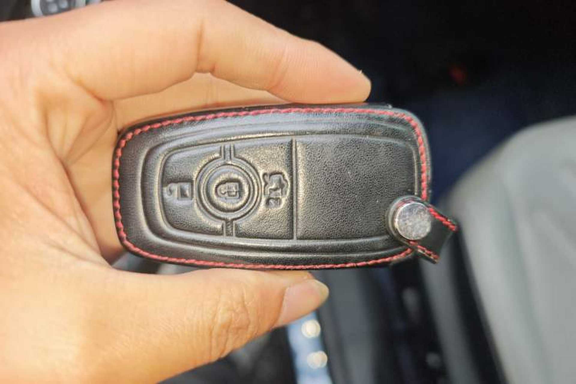 Used Ford Escape 2020 EcoBoost 245 Two-Wheel-Drive Titanium Edition Vehicle Key