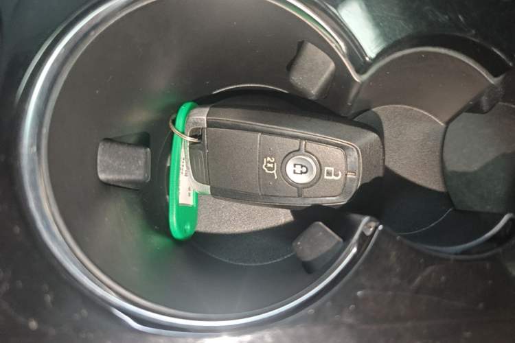 Used Ford Escape 2020 EcoBoost 245 Two-Wheel Drive Smart & Enjoyment Model Vehicle Key