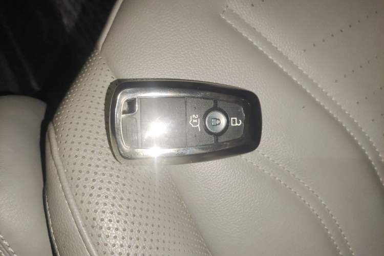 Used Ford Escape 2020 EcoBoost 245 Two-Wheel Drive Smart & Enjoyment Model Vehicle Key