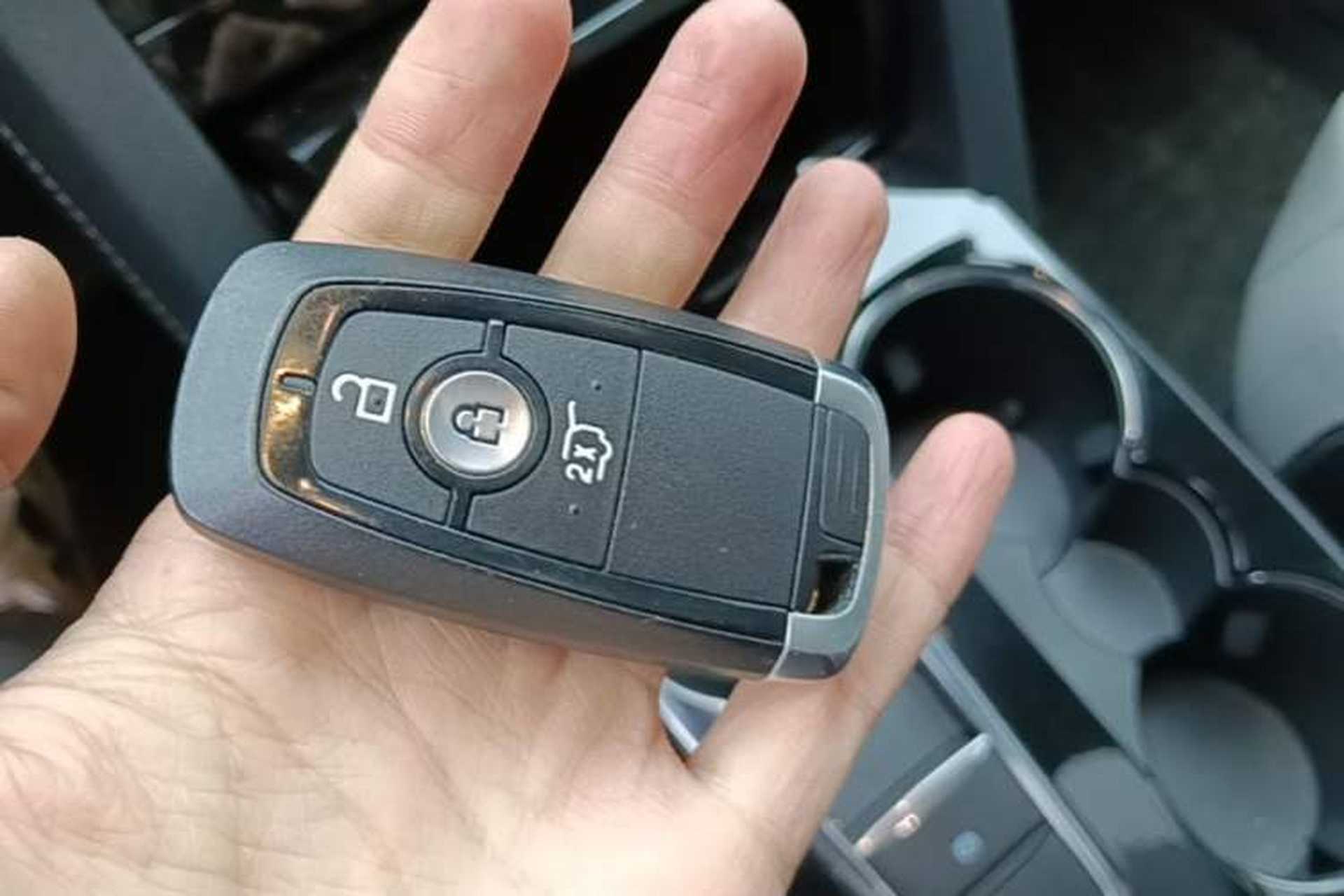 Used Ford Escape 2020 EcoBoost 245 Four-Wheel Drive Luxury Edition Vehicle Key