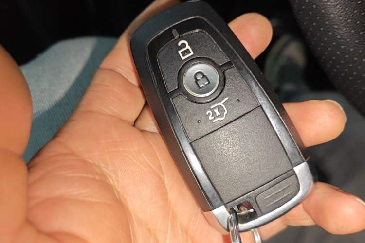 Used Ford Escape 2020 EcoBoost 245 Four-Wheel Drive ST-LINE Deluxe Edition Vehicle Key