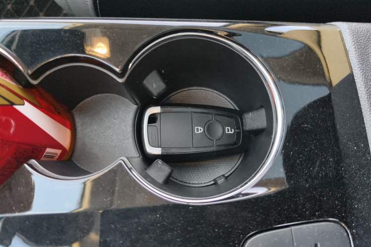 Used Ford Escape 2020 EcoBoost 245 Two-Wheel-Drive Titanium Edition Vehicle Key