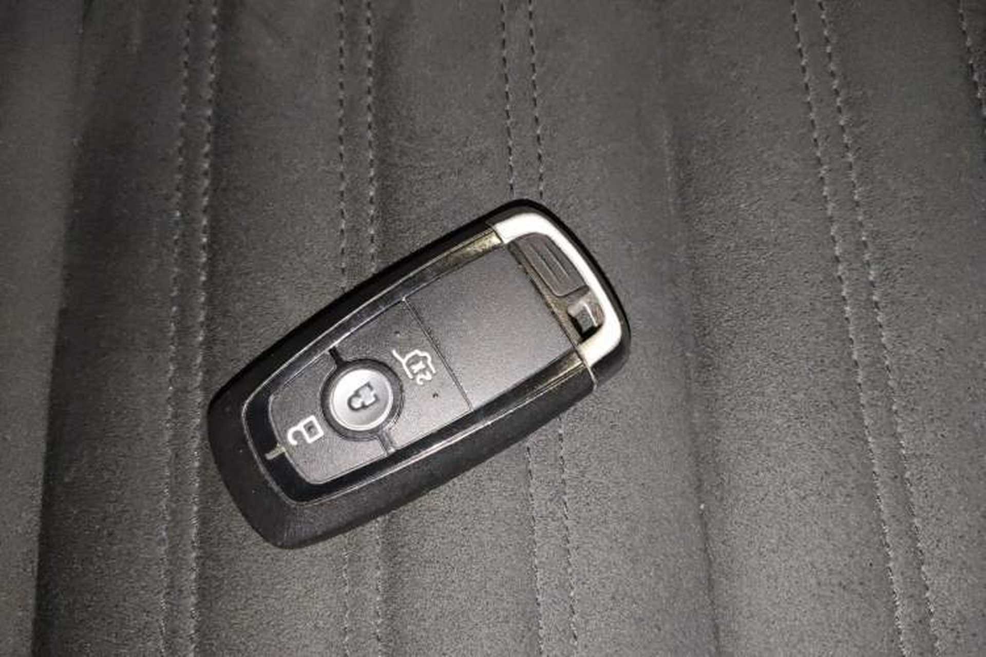Used Ford Escape 2020 EcoBoost 245 Four-Wheel Drive ST-LINE Deluxe Edition Vehicle Key