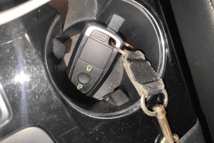 Used Ford Escape 2020 EcoBoost 245 Two-Wheel-Drive Titanium Edition Vehicle Key
