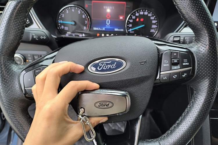 Used Ford Escape 2020 EcoBoost 245 Two-Wheel-Drive Titanium Edition Vehicle Key