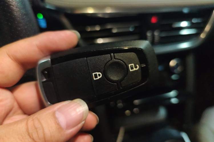 Used Ford Escape 2020 EcoBoost 245 4x4 Enjoyment Model Vehicle Key