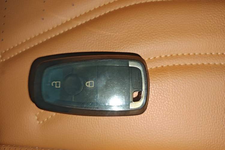 Used Ford Escape 2020 EcoBoost 245 Two-Wheel-Drive Titanium Edition Vehicle Key
