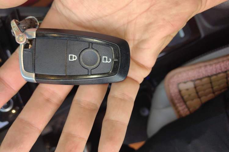 Used Ford Escape 2020 EcoBoost 245 Four-Wheel Drive Titanium Edition Vehicle Key