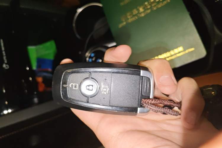 Used Ford Escape 2020 EcoBoost 245 Four-Wheel Drive Luxury Edition Vehicle Key