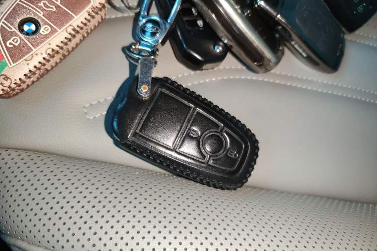 Used Ford Escape 2020 EcoBoost 245 Two-Wheel-Drive Titanium Edition Vehicle Key