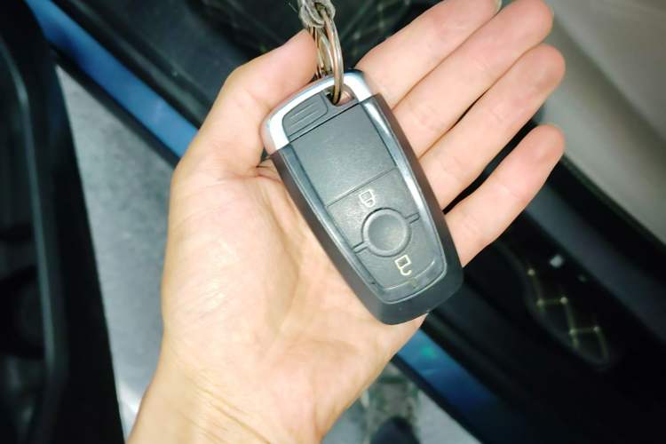 Used Ford Escape 2020 EcoBoost 245 Two-Wheel-Drive Titanium Edition Vehicle Key