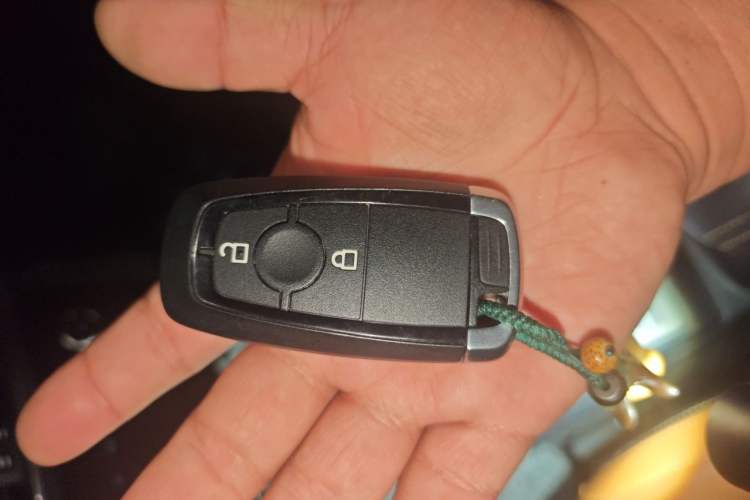 Used Ford Escape 2020 EcoBoost 245 4x4 Enjoyment Model Vehicle Key