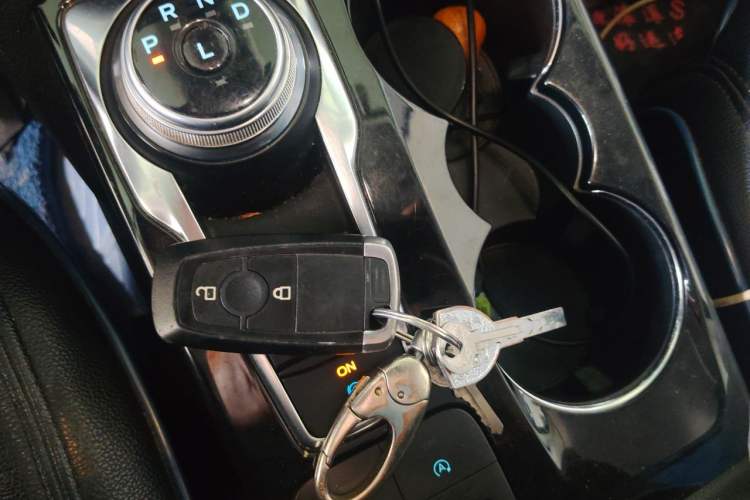 Used Ford Escape 2020 EcoBoost 245 Two-Wheel-Drive Titanium Edition Vehicle Key