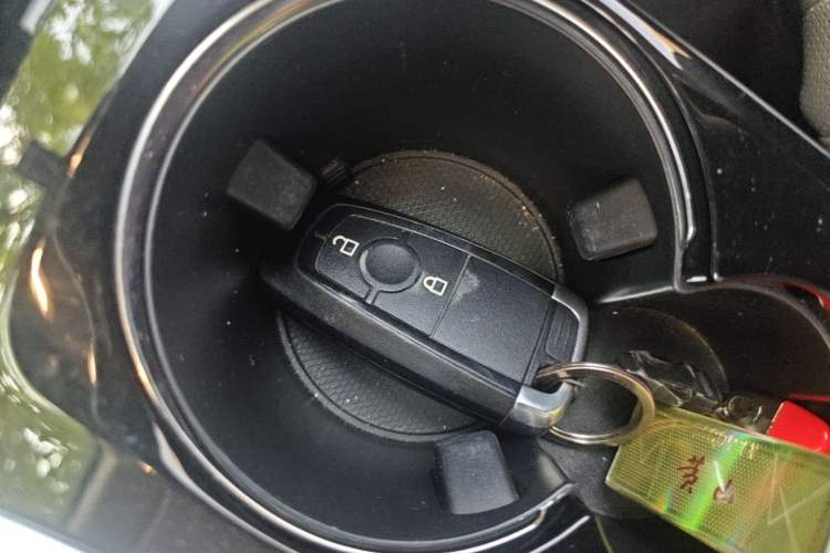 Used Ford Escape 2020 EcoBoost 245 Two-Wheel Drive Smart & Enjoyment Model Vehicle Key