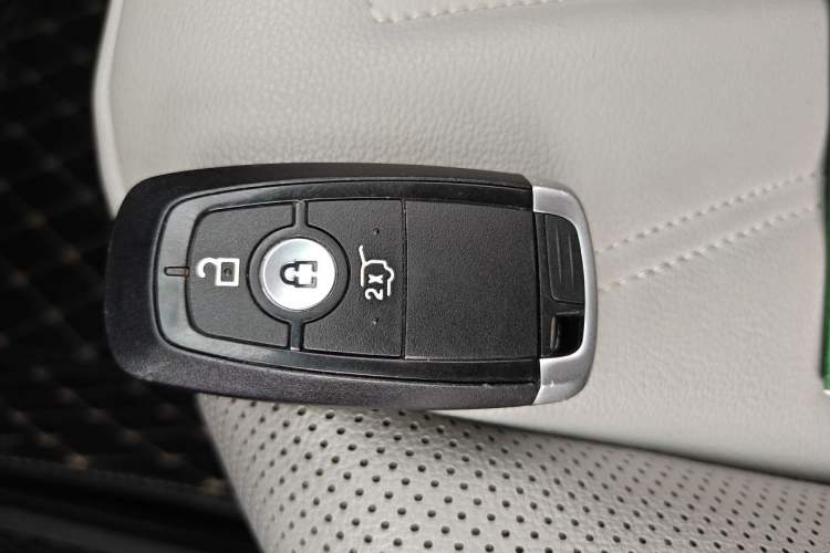 Used Ford Escape 2020 EcoBoost 245 Two-Wheel Drive Smart & Enjoyment Model Vehicle Key