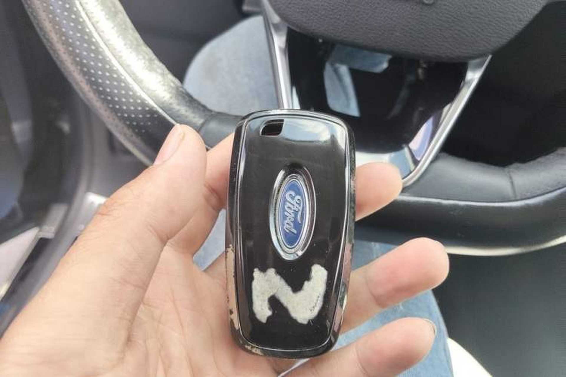 Used Ford Escape 2020 EcoBoost 245 Four-Wheel Drive Luxury Edition Vehicle Key