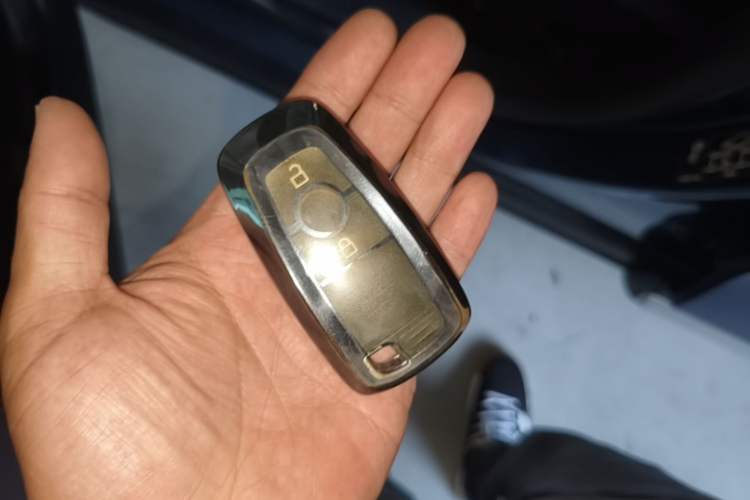 Used Ford Escape 2020 EcoBoost 245 Two-Wheel-Drive Titanium Edition Vehicle Key