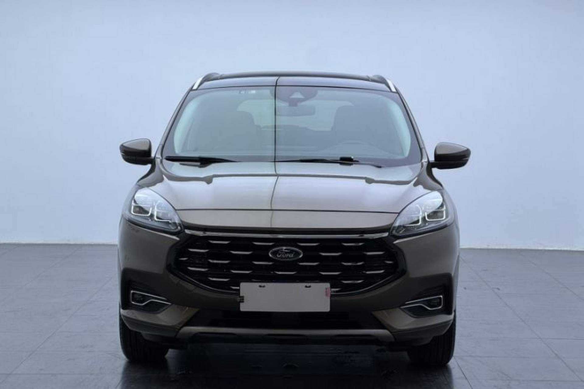 Used Ford Escape 2020 EcoBoost 245 Four-Wheel Drive Luxury Edition Exterior 8