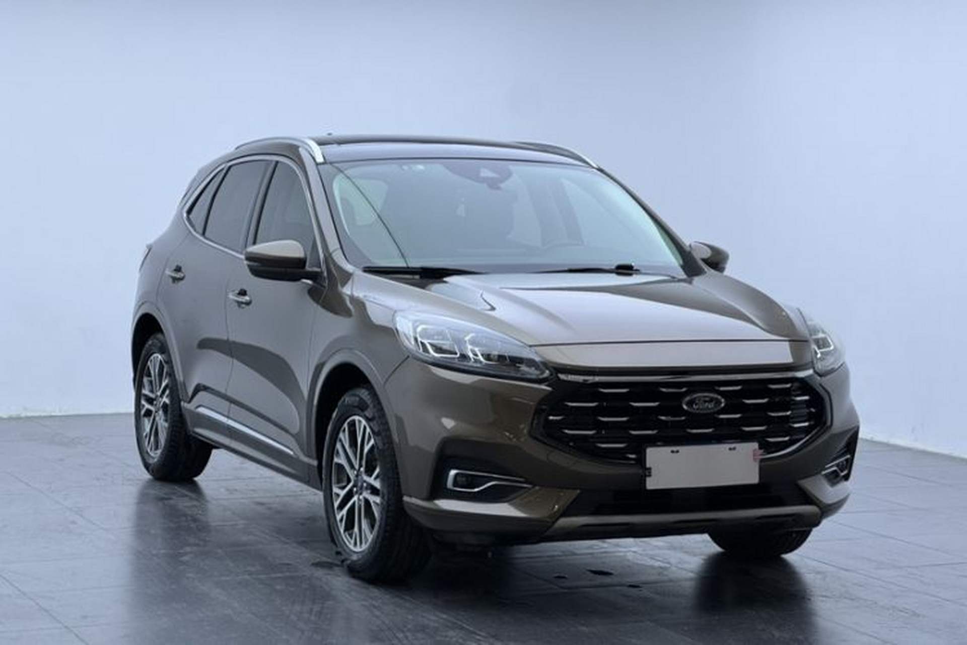 Used Ford Escape 2020 EcoBoost 245 Four-Wheel Drive Luxury Edition Exterior 9