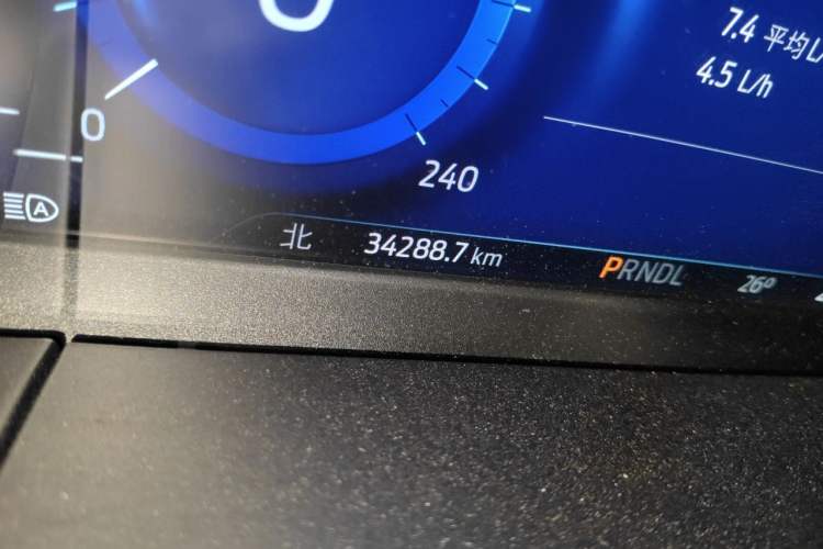 Used Ford Escape 2020 EcoBoost 245 Two-Wheel Drive Smart & Enjoyment Model Odometer Close Up