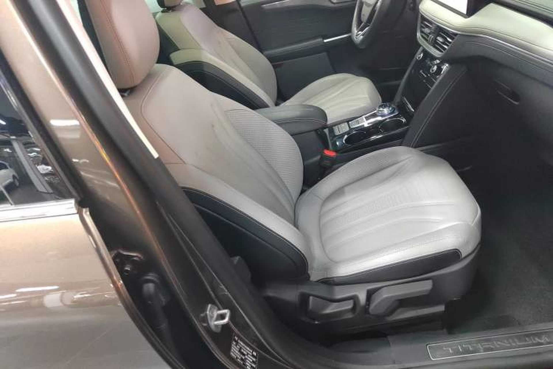 Used Ford Escape 2020 EcoBoost 245 Four-Wheel Drive Luxury Edition Right Front Seat